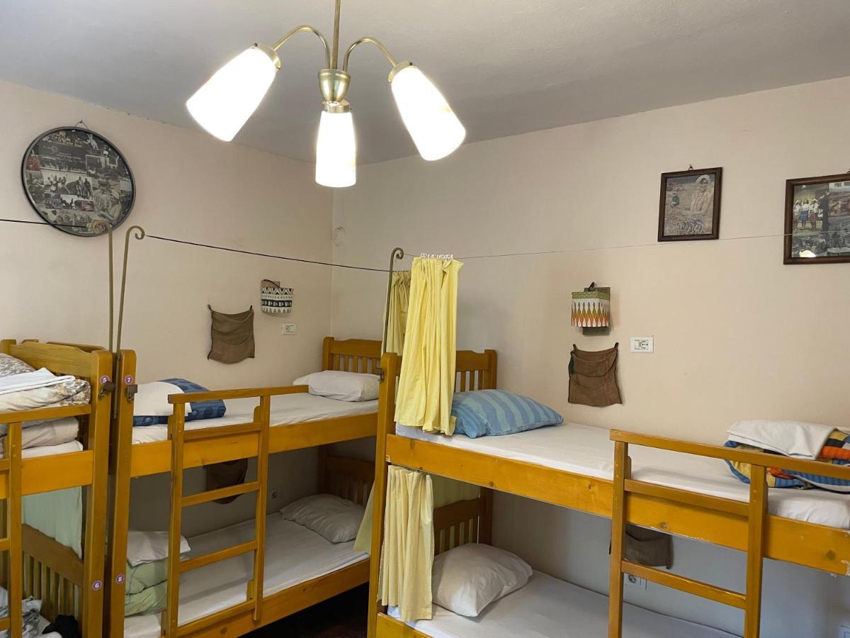 Trip'N'Hostel Tiranë Eksteriør bilde