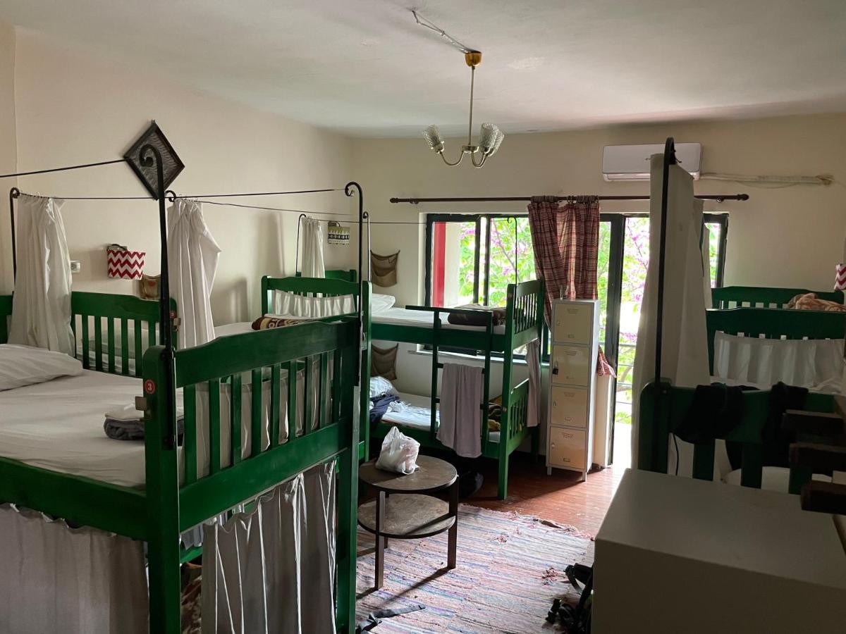 Trip'N'Hostel Tiranë Eksteriør bilde