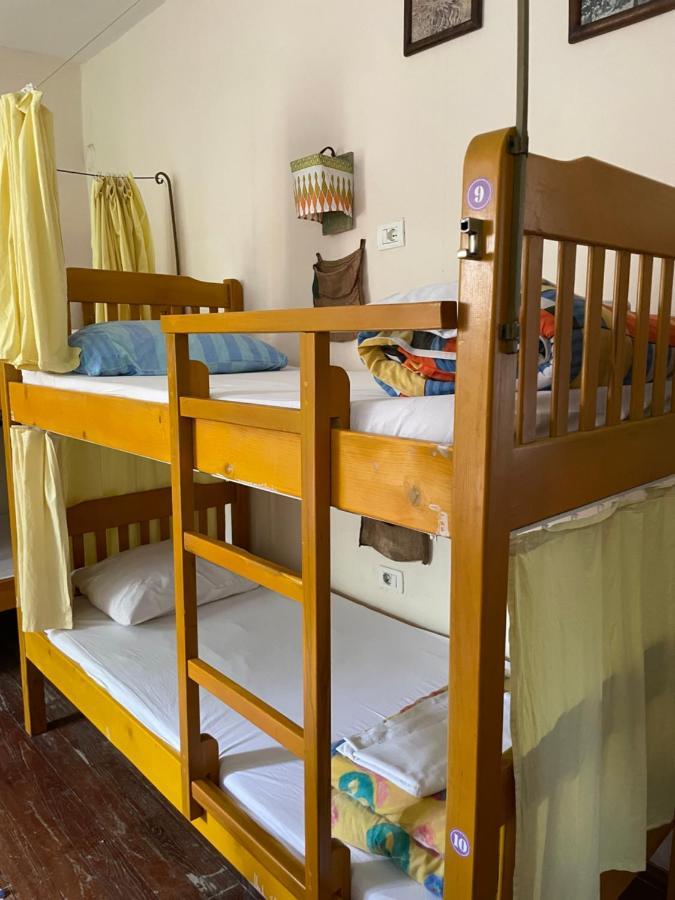 Trip'N'Hostel Tiranë Eksteriør bilde