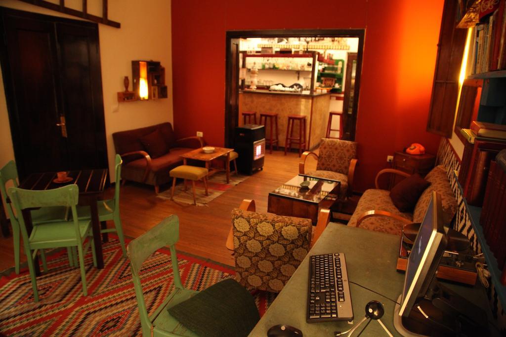 Trip'N'Hostel Tiranë Eksteriør bilde